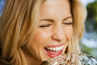 Как похудеть с помощью питьевой воды?