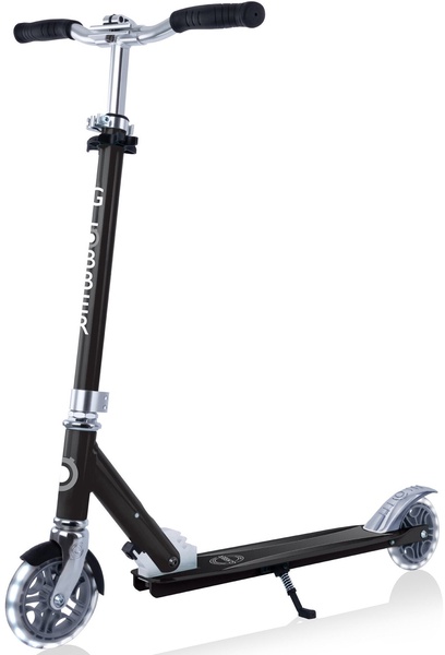 Vaikiškas paspirtukas Globber Flow Element Lights, juoda sp.