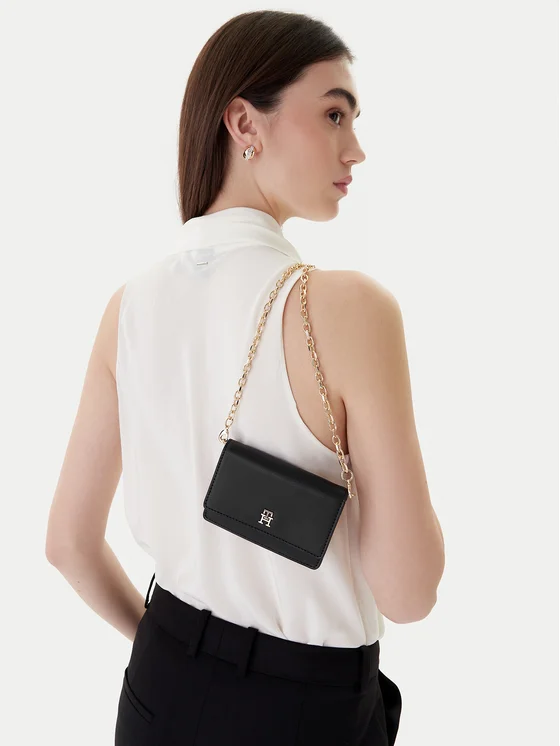 Tommy Hilfiger Rankinė Tommy Hilfiger Th Icon Card Holder W/Chain AW0AW18248 Juoda