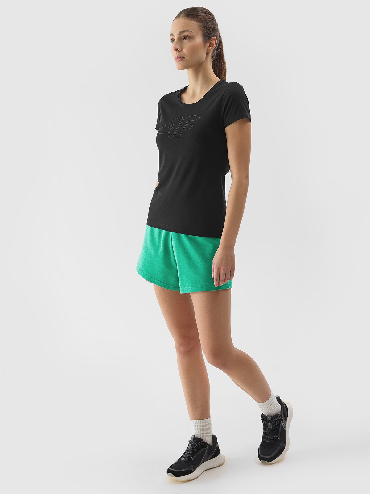 Moteriški sportiniai šortai - žali