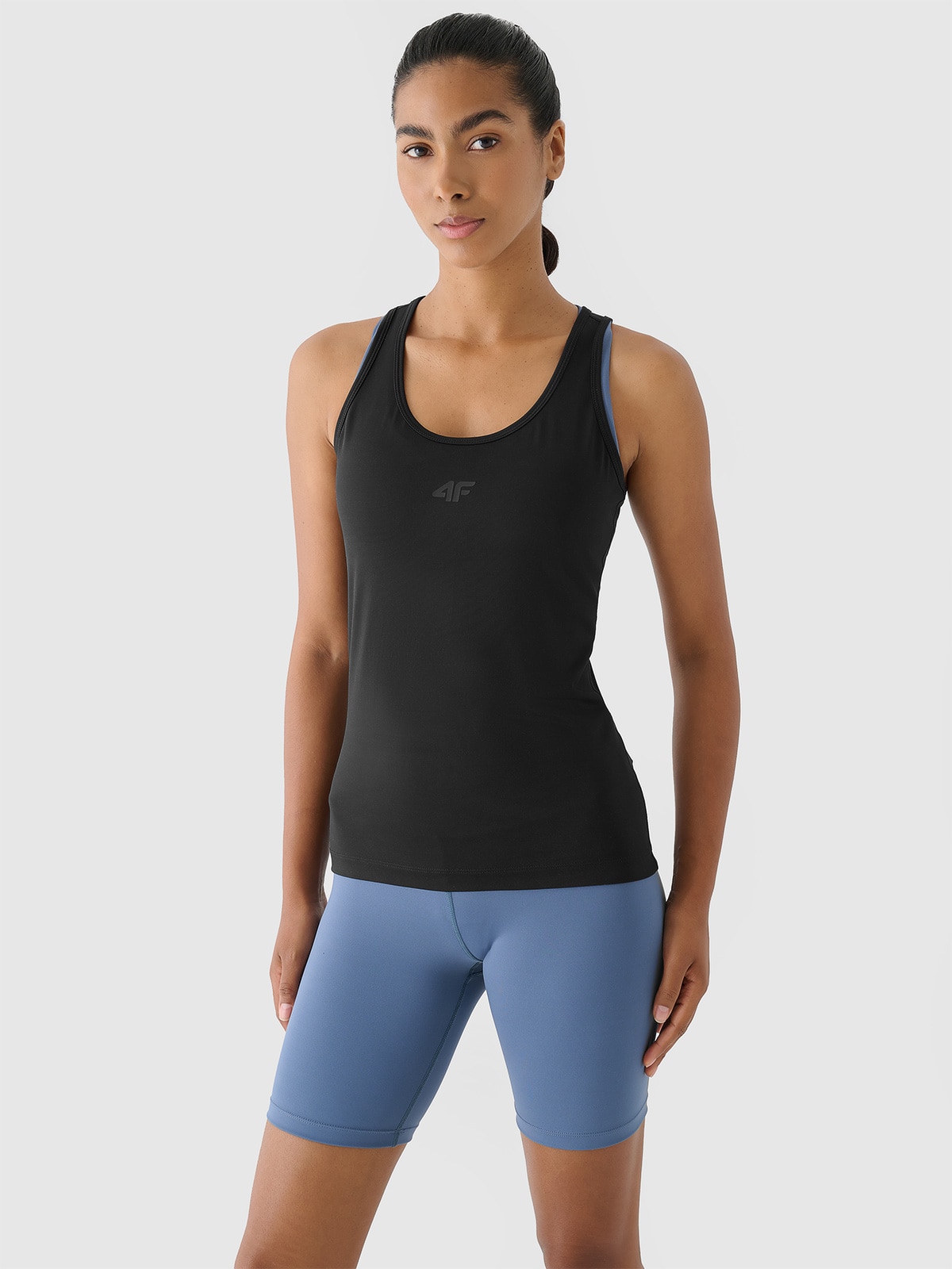 Moteriški top slim treniruočių marškinėliai - juodi