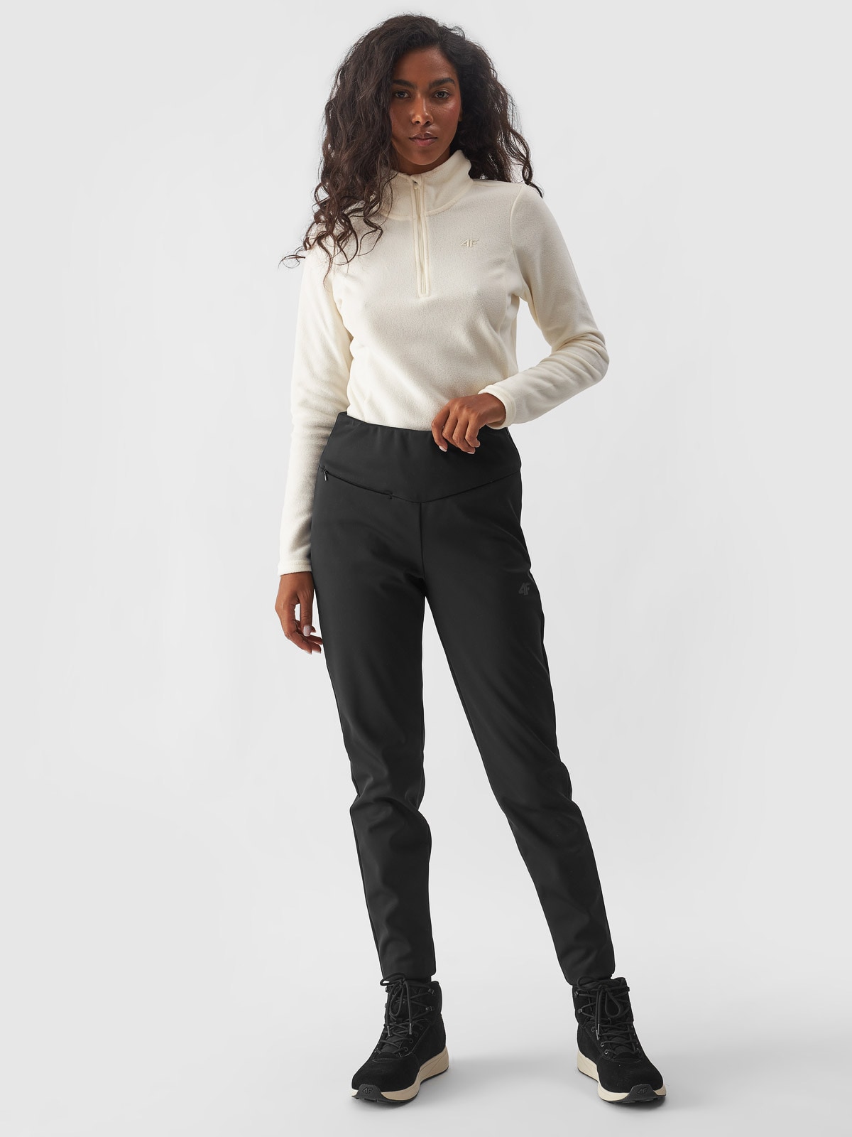 Moteriškos slidinėjimo softshell kelnės 10000 membrana - juodos