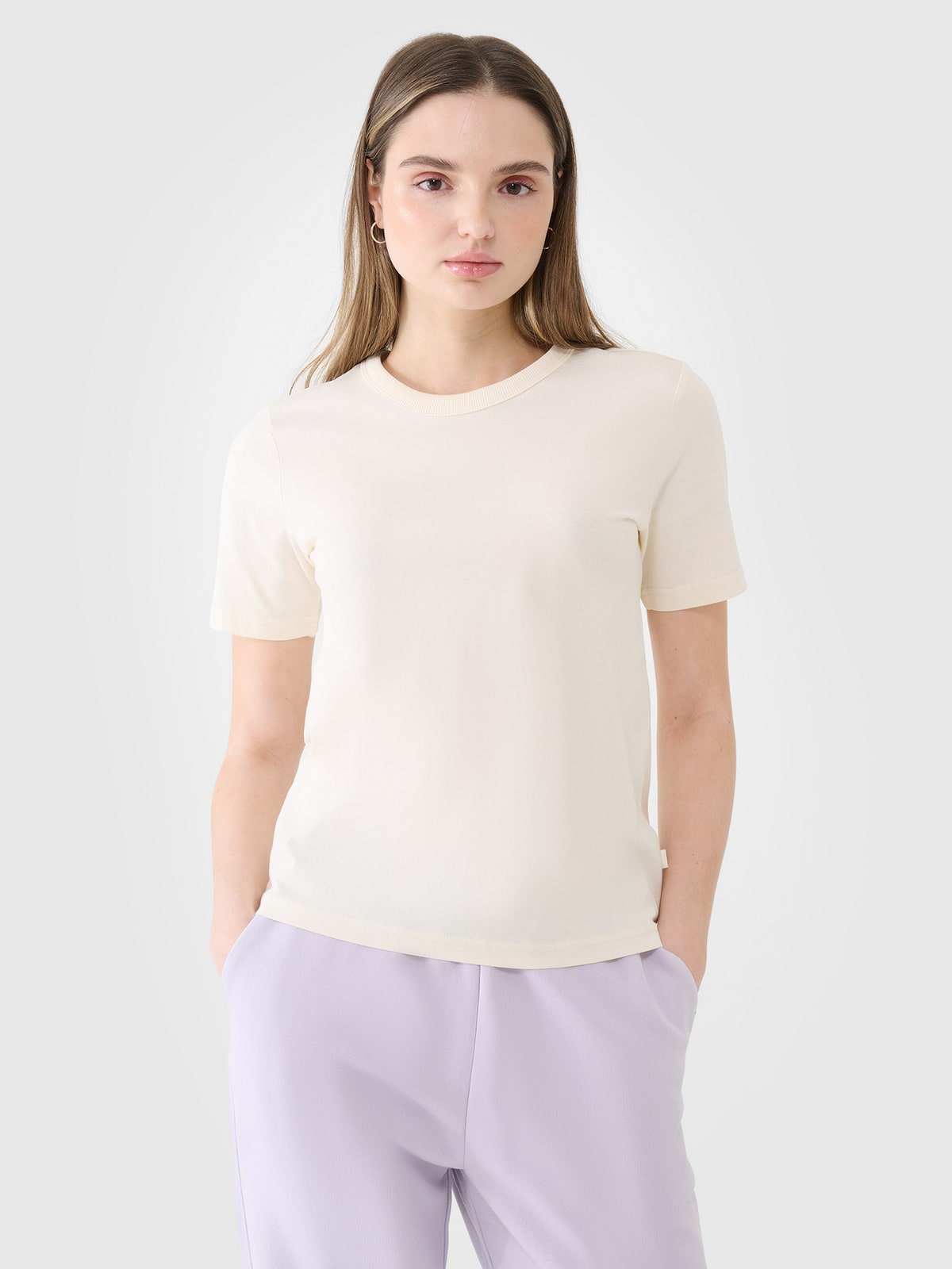 Moteriški T-shirt regular lygūs marškinėliai - balti