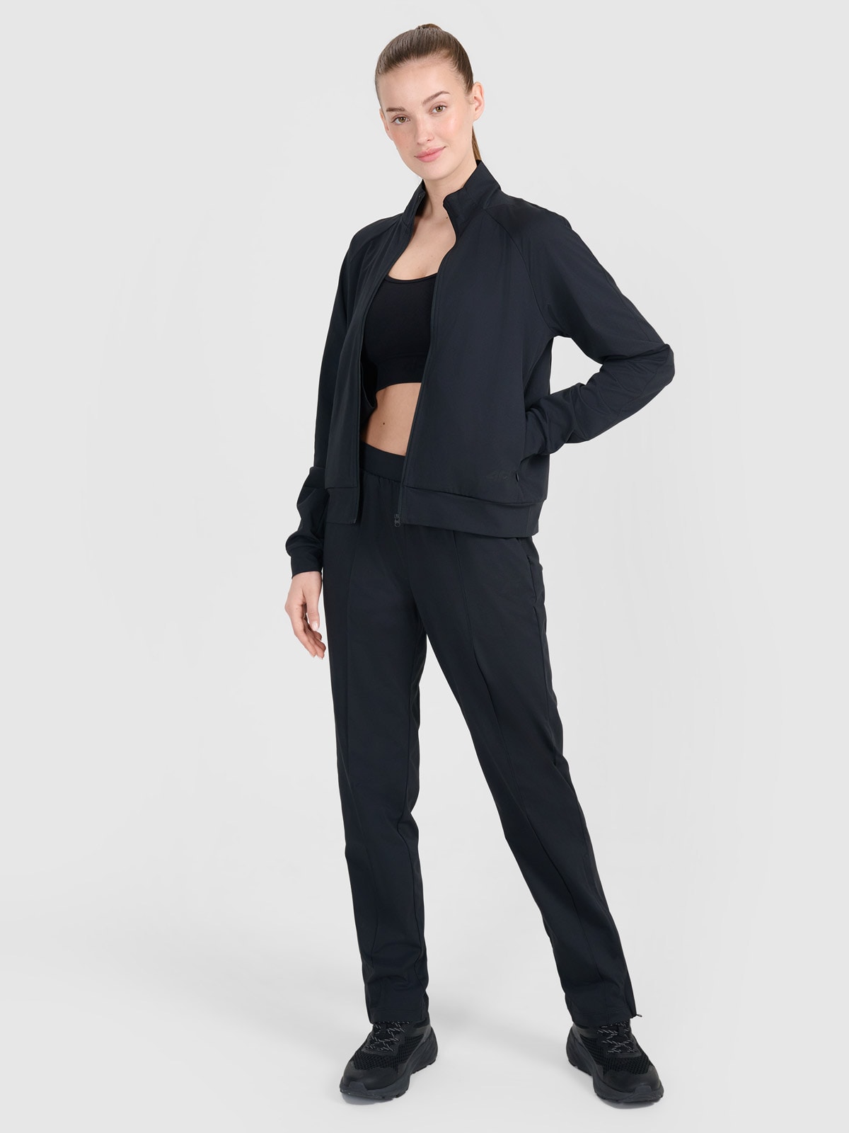 Moteriškos greitai džiūstančios treniruočių kelnės - juodos