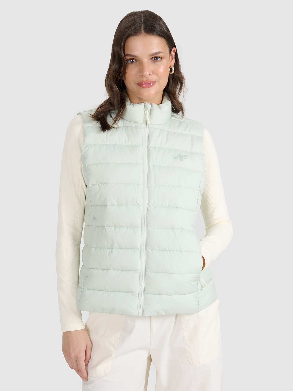 Moteriška berankovė striukė su sintetinių pūkų kamšalu - mėtinės spalvos