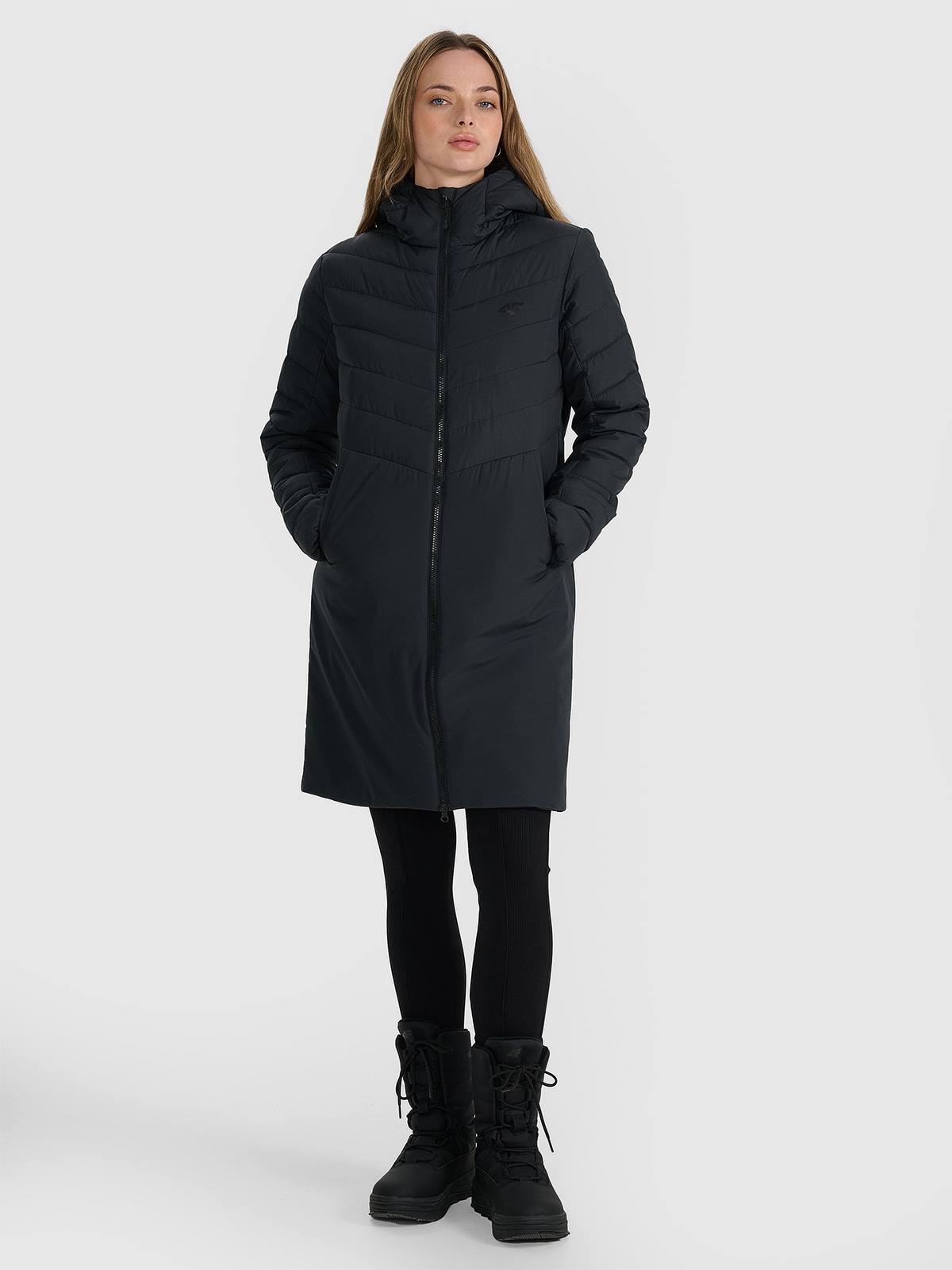 Moteriškas paltas su sintetiniu kamšalu - juodas
