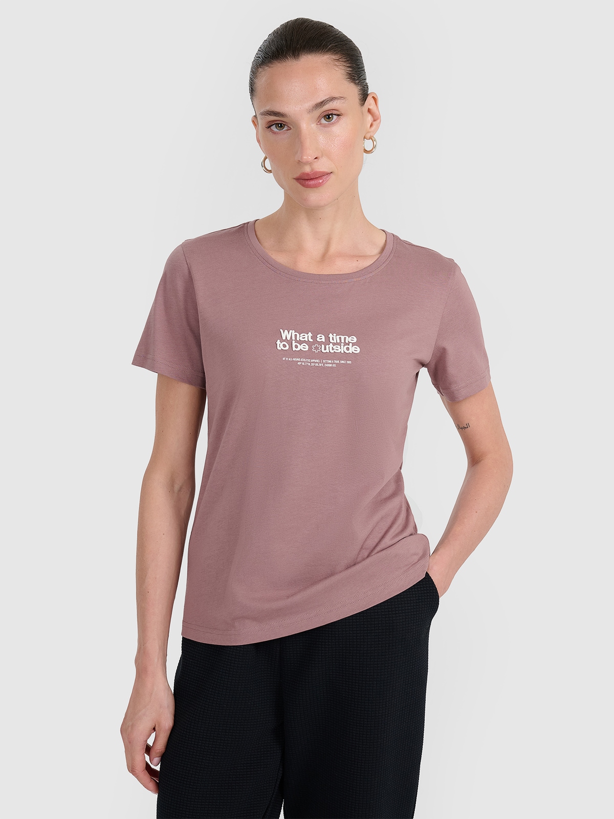 Moteriški T-shirt regular marškinėliai su grafika - rudi