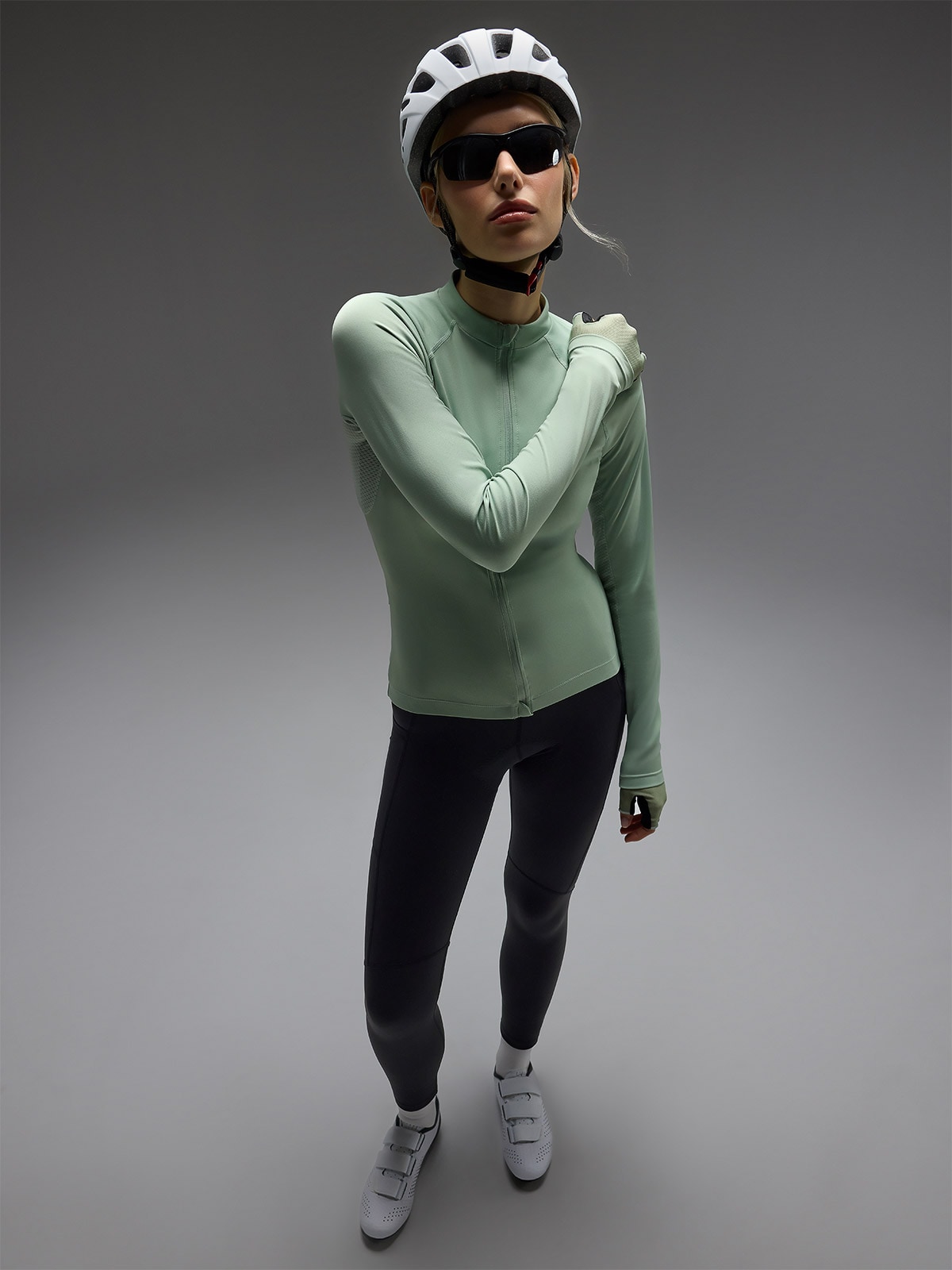 Moteriškos dviratininko tamprės su gelio ir putų įdėklu ir petnešomis - juodos