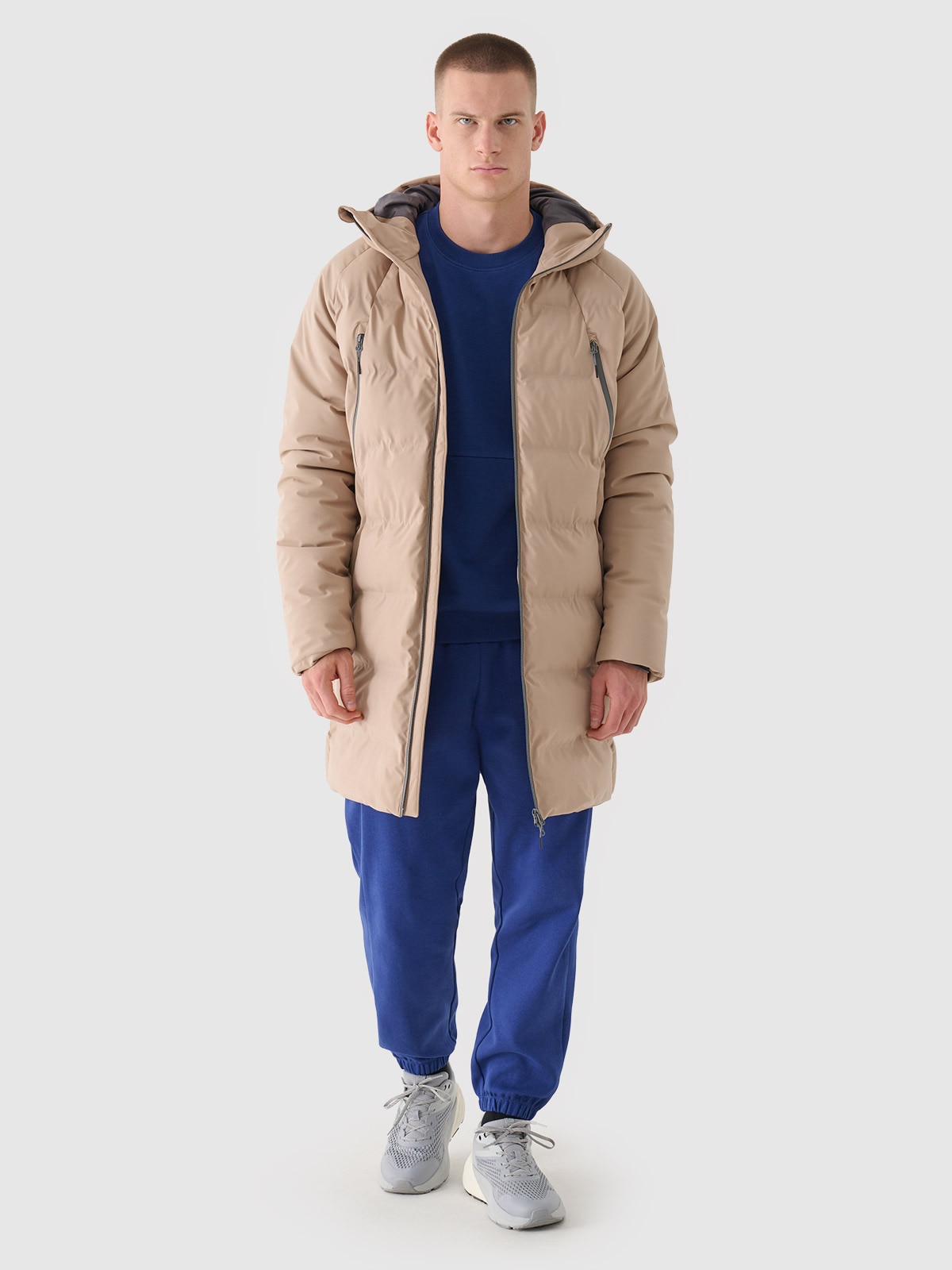 Vyriškas paltas su sintetinių pūkų kamšalu 10000 membrana - smėlio spalvos