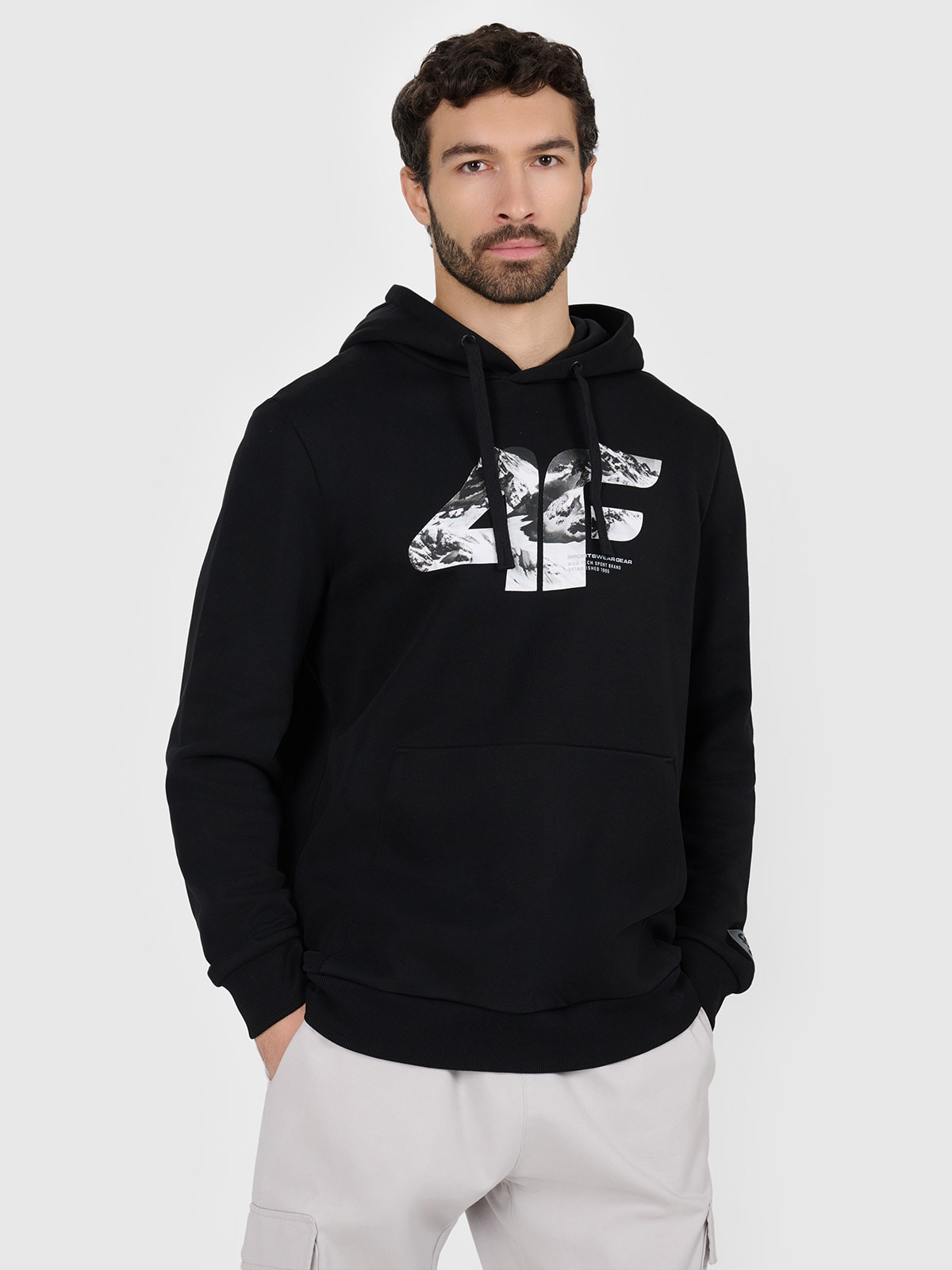 Vyriškas sportinis neatsegamas džemperis su gobtuvu - juodas