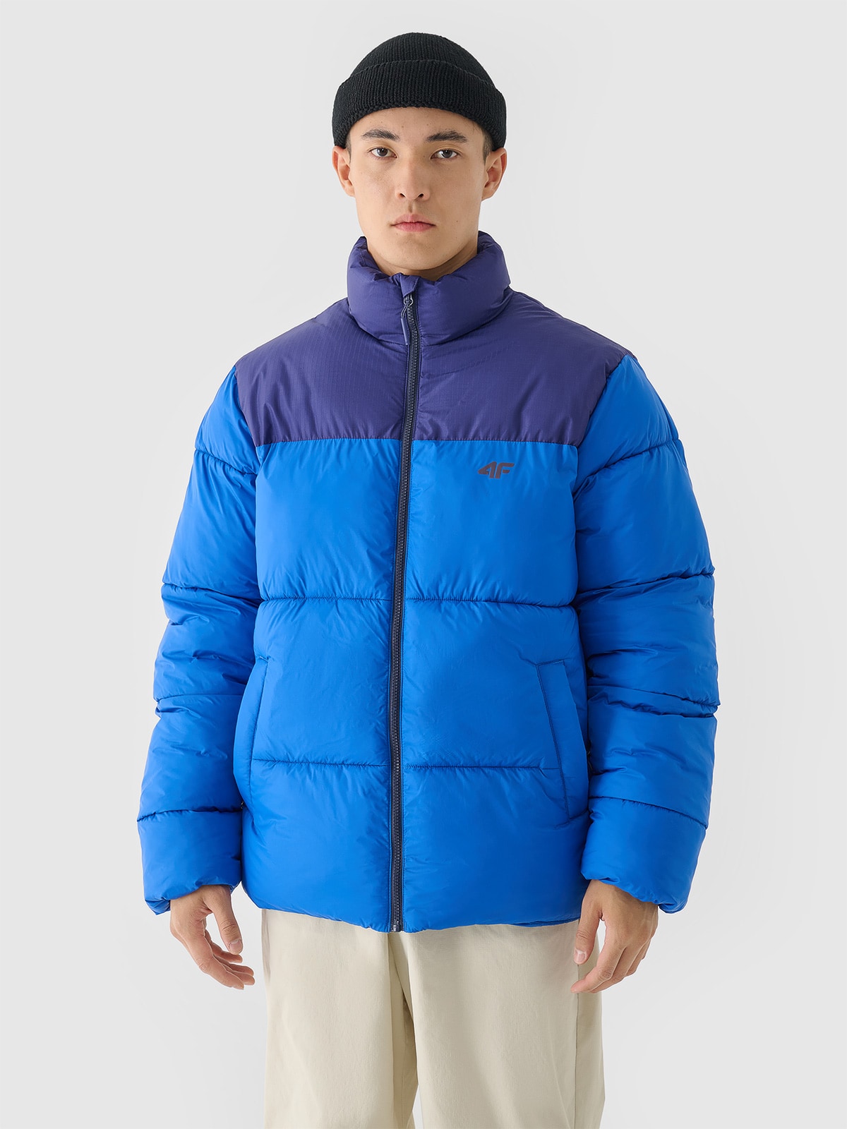 Vyriška striukė su sintetinių pūkų kamšalu - mėlyna