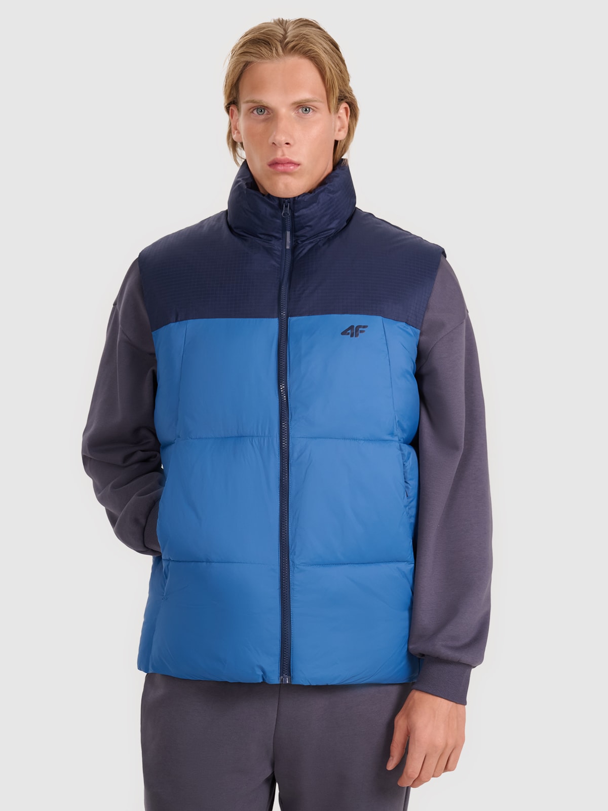 Vyriška pūkinė berankovė striukė su sintetiniu kamšalu - tamsiai mėlyna