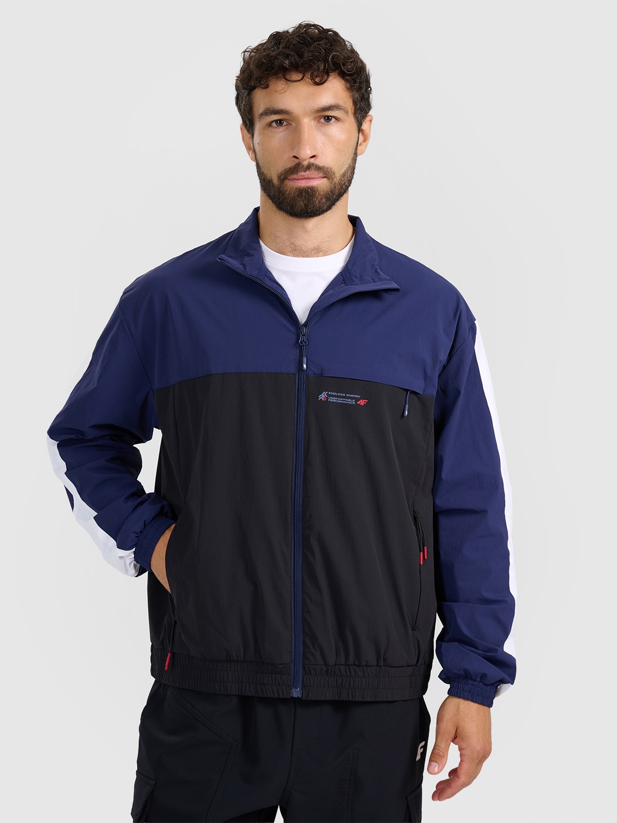 Vyriška pereinamojo laikotarpio striukė - juoda