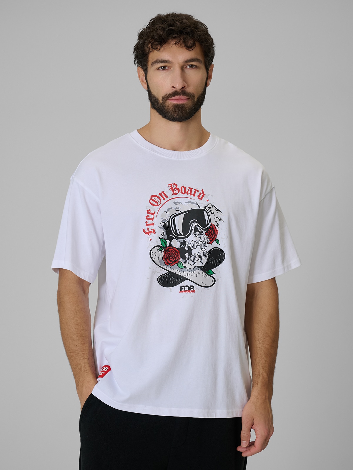 Vyriški T-shirt loose marškinėliai su spauda - balti