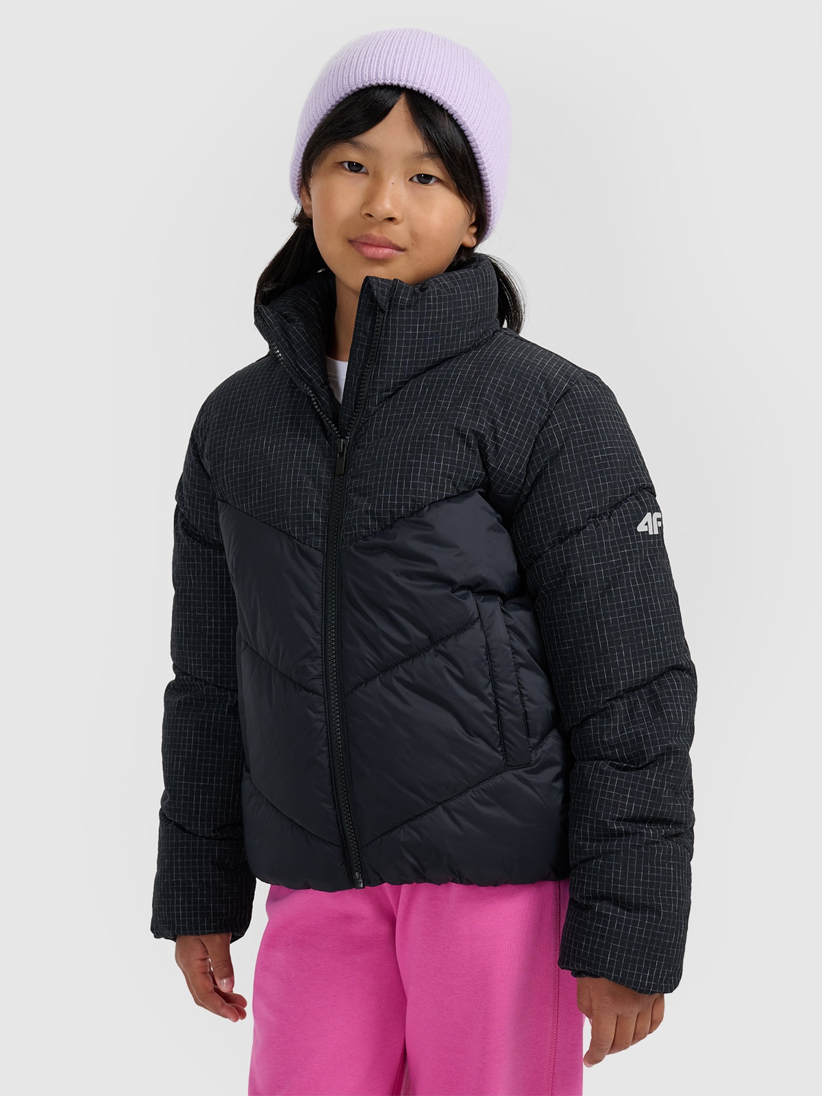 Striukė su sintetinių pūkų kamšalu mergaitėms - juoda