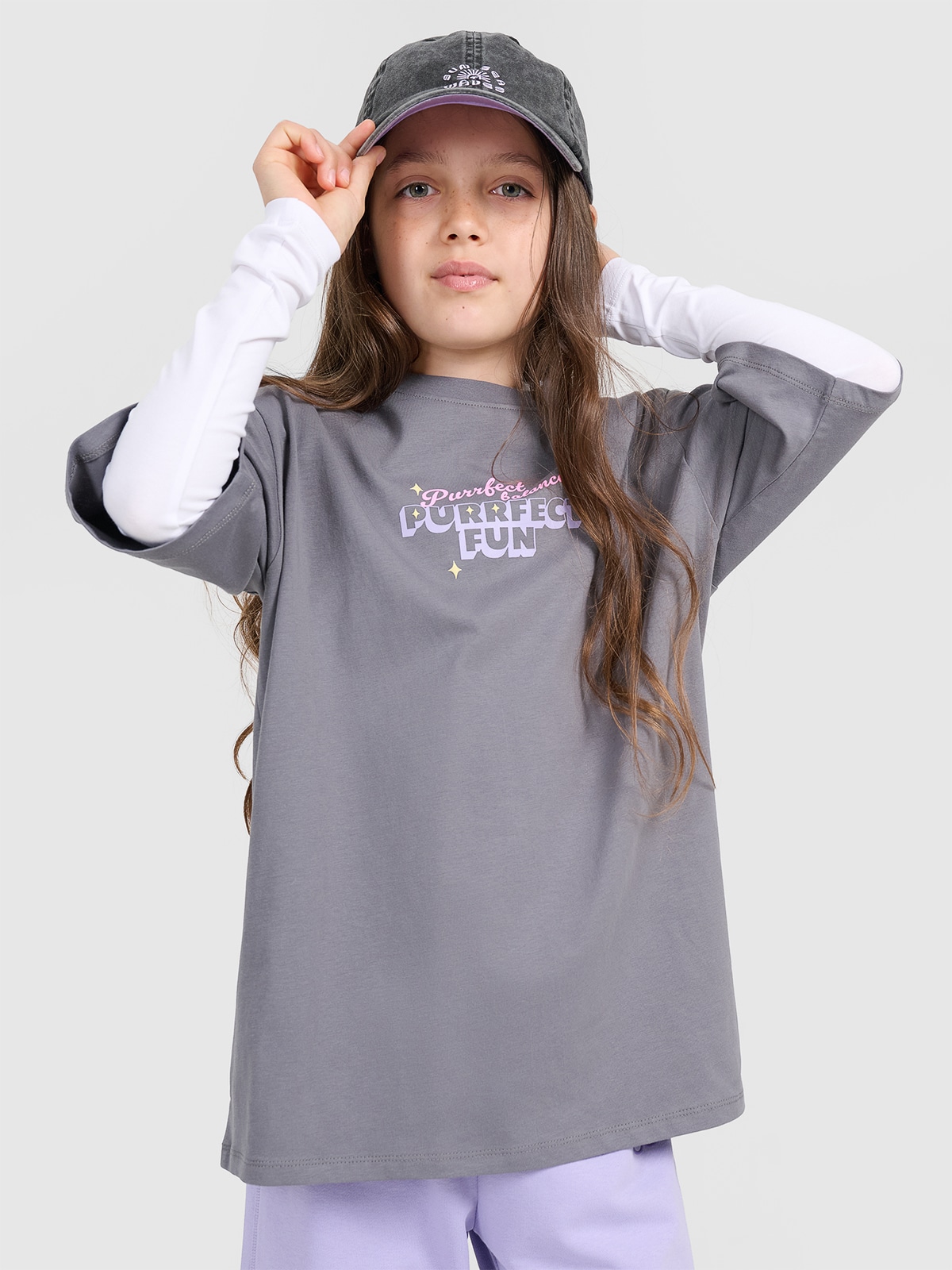 T-shirt oversize marškinėliai su spauda mergaitėms - pilki