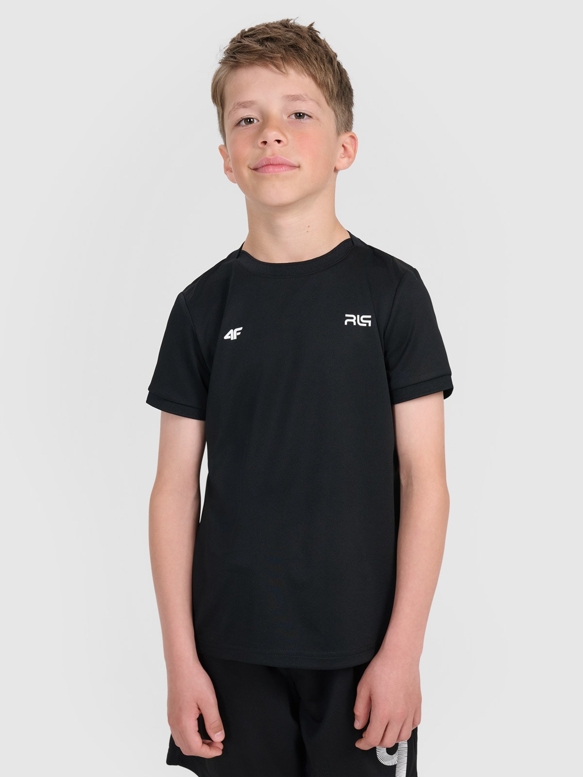 Vaikiški sportiniai marškinėliai 4F JUNIOR x Robert Lewandowski - juodi