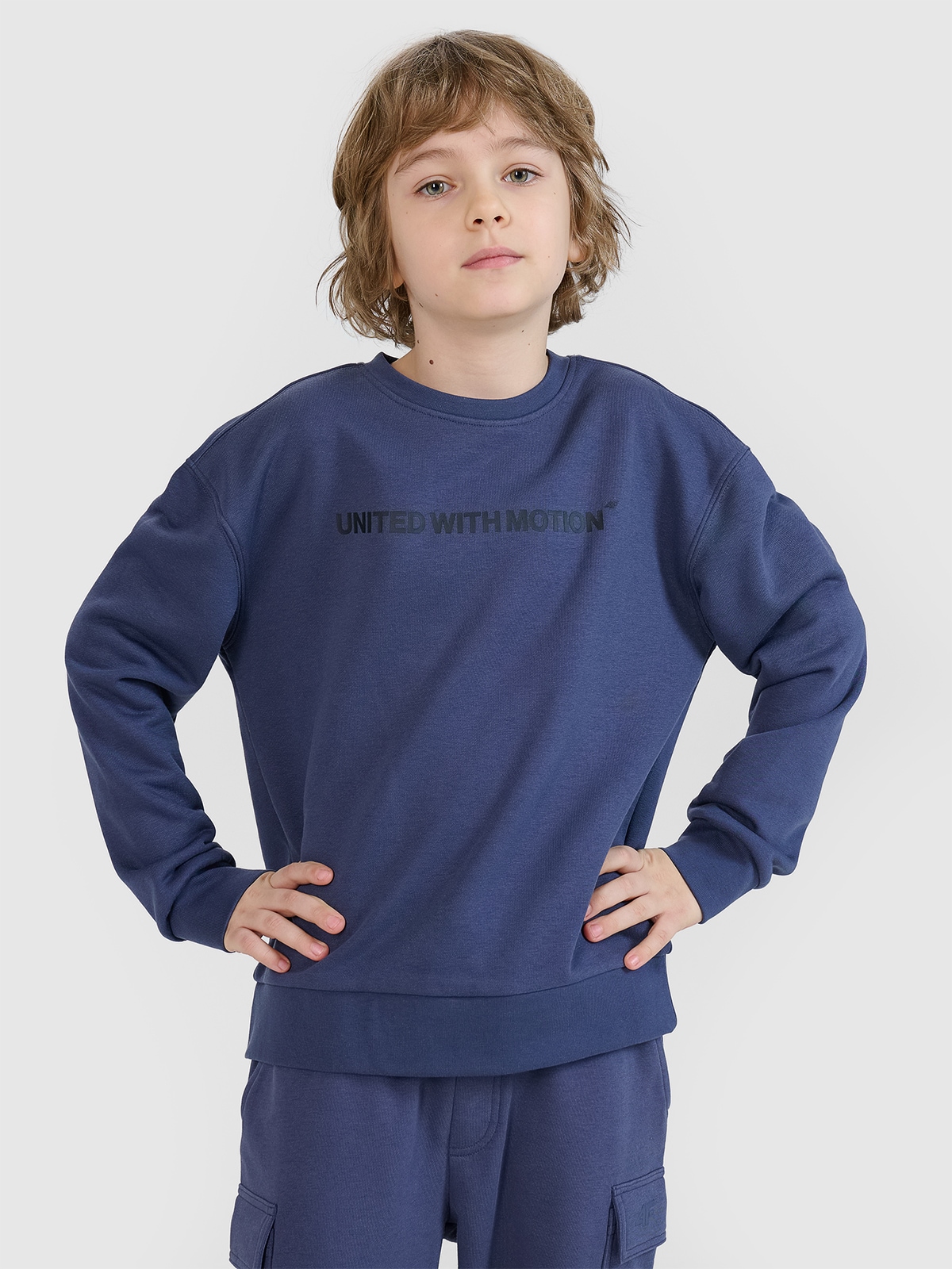 Sportinis neatsegamas džemperis be gobtuvo berniukams - tamsiai mėlyna