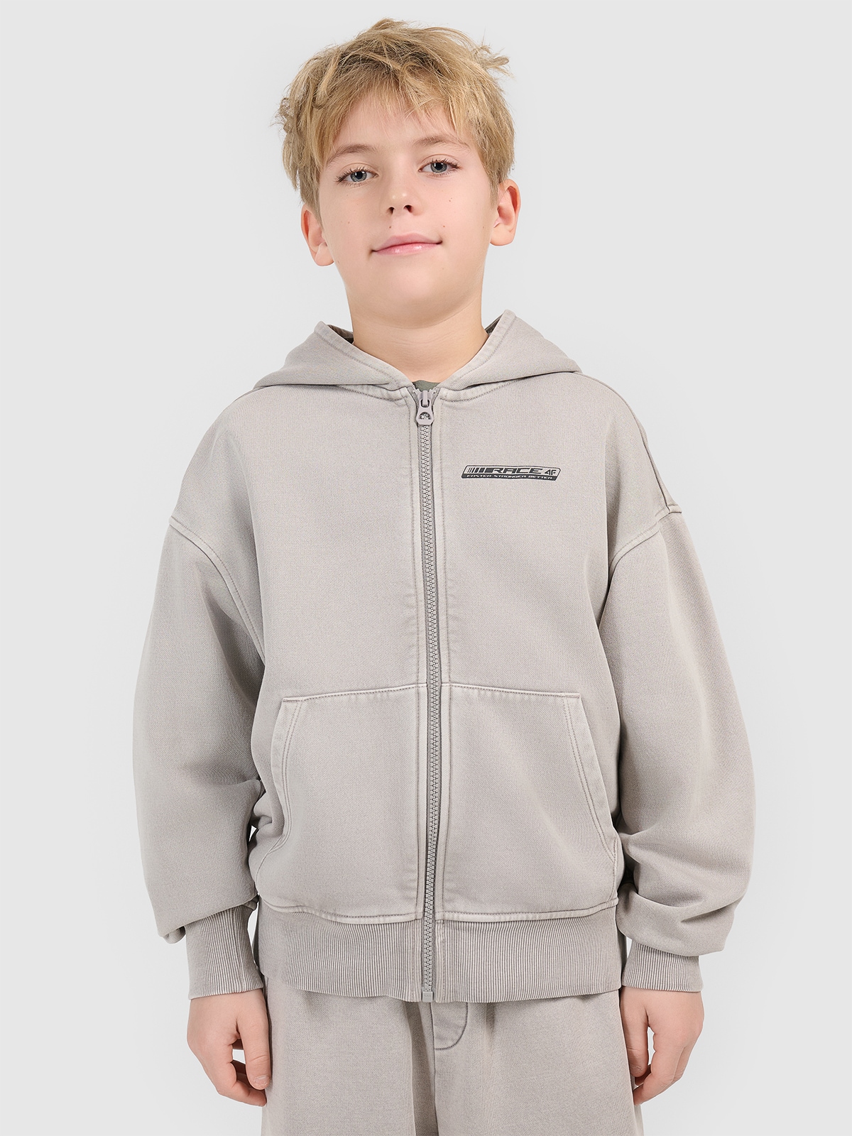 Sportinis loose džemperis su gobtuvu berniukams - pilkas