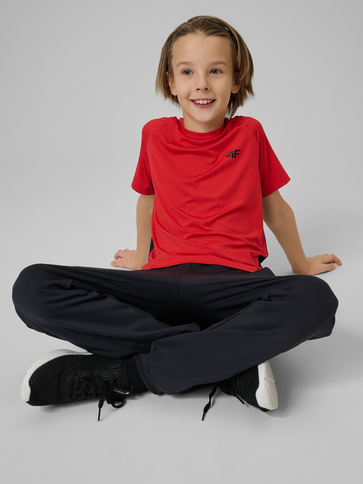 Sportinės greitai džiūstančios kelnės berniukams - juodos