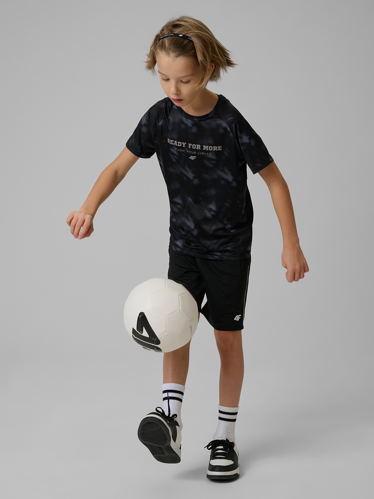 Sportiniai greitai džiūstantys marškinėliai berniukams - daugiaspalviai