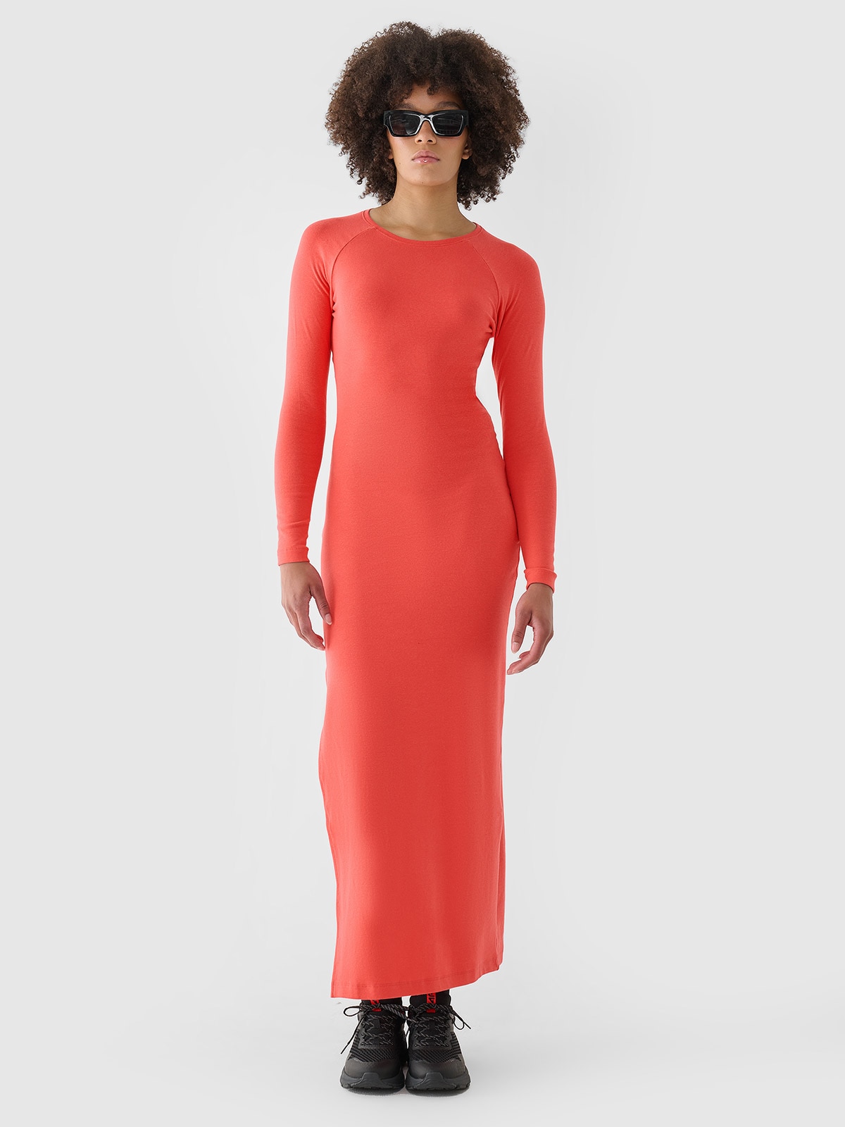 Moteriška pieštukinė maxi suknelė - raudona