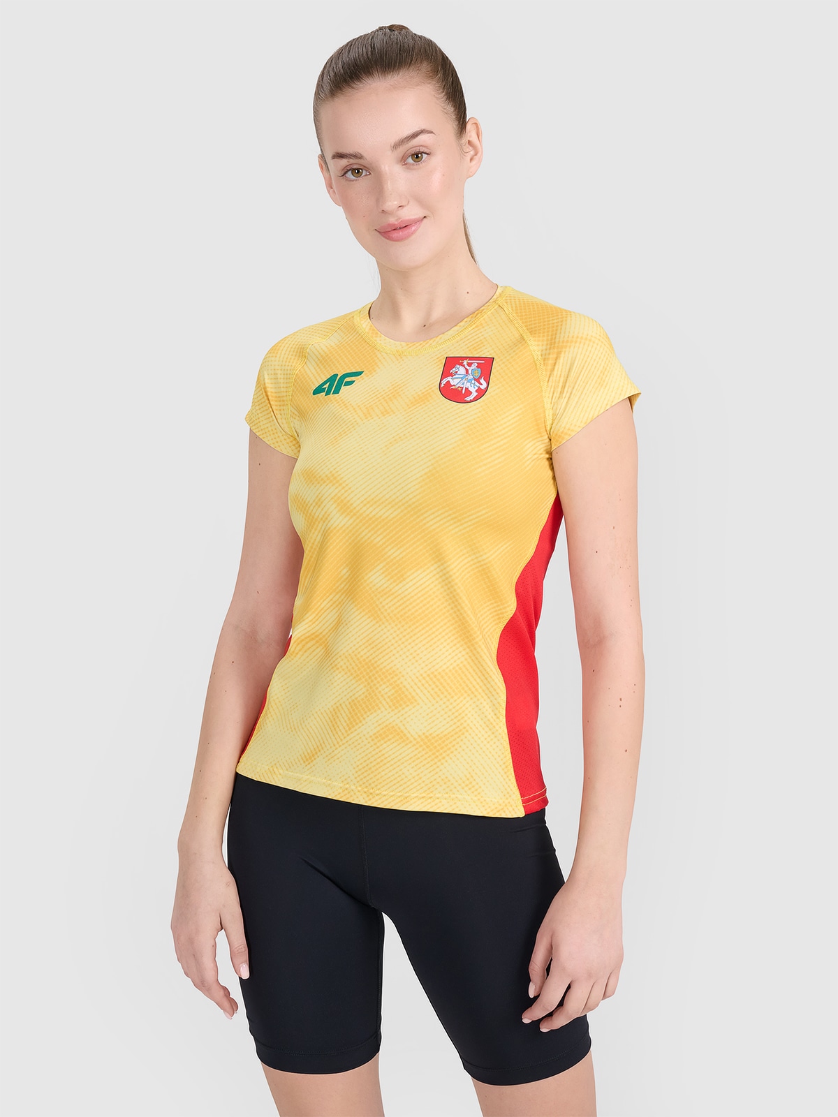 Moteriški regular greitai džiūstantys treniruočių marškinėliai 4F x LLAF- geltoni