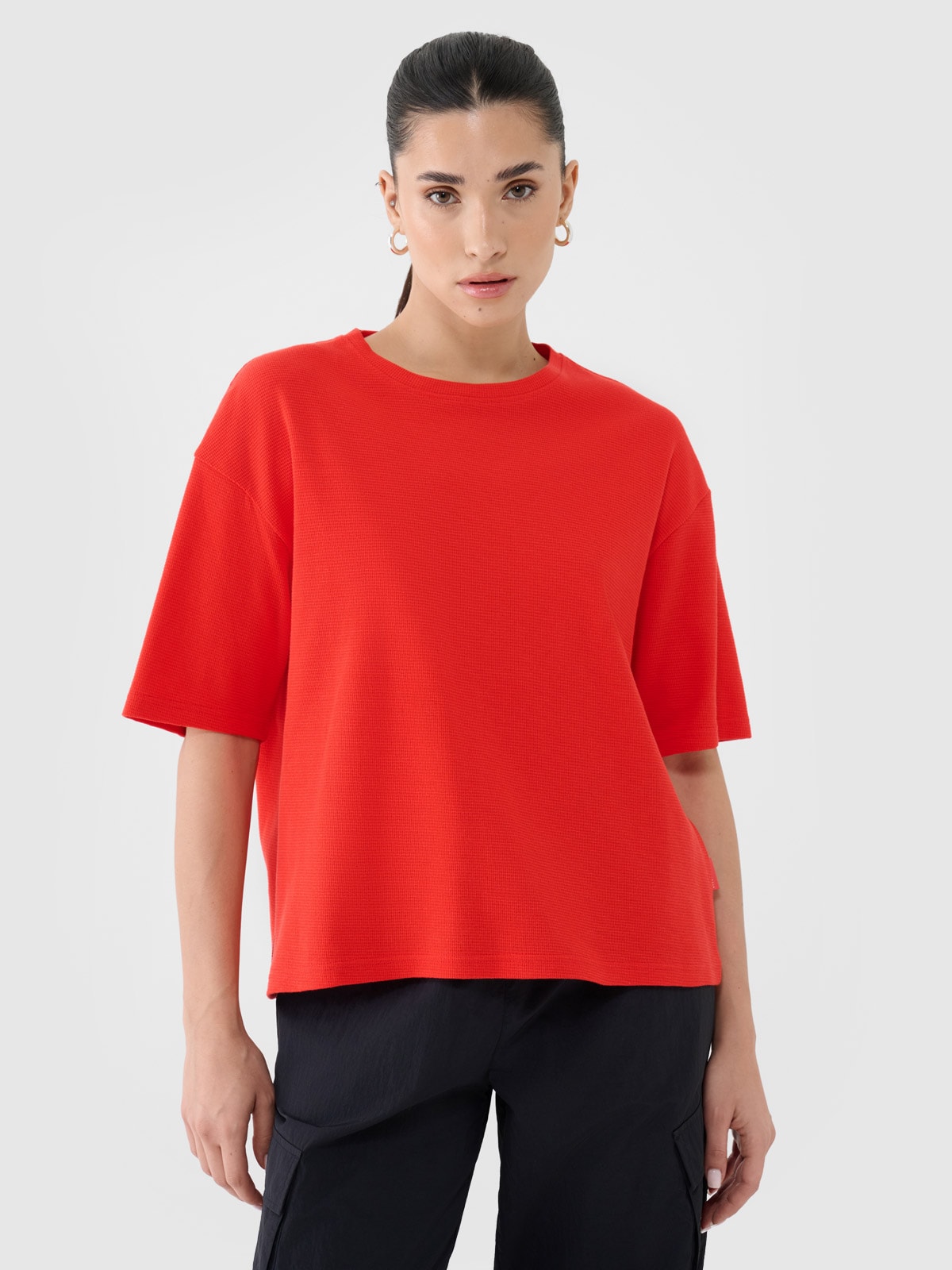 Moteriški T-shirt marškinėliai iš vaflinio audinio - raudoni