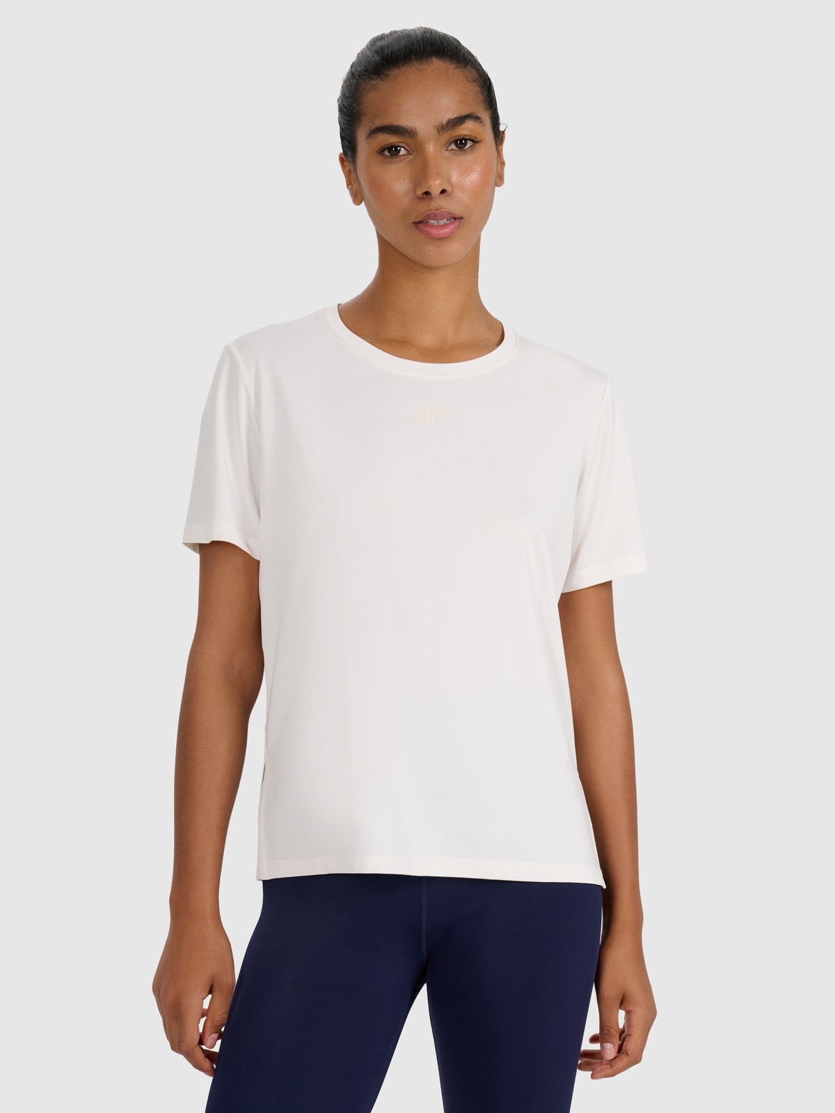 Moteriški regular greitai džiūstantys treniruočių marškinėliai - smėlio spalvos