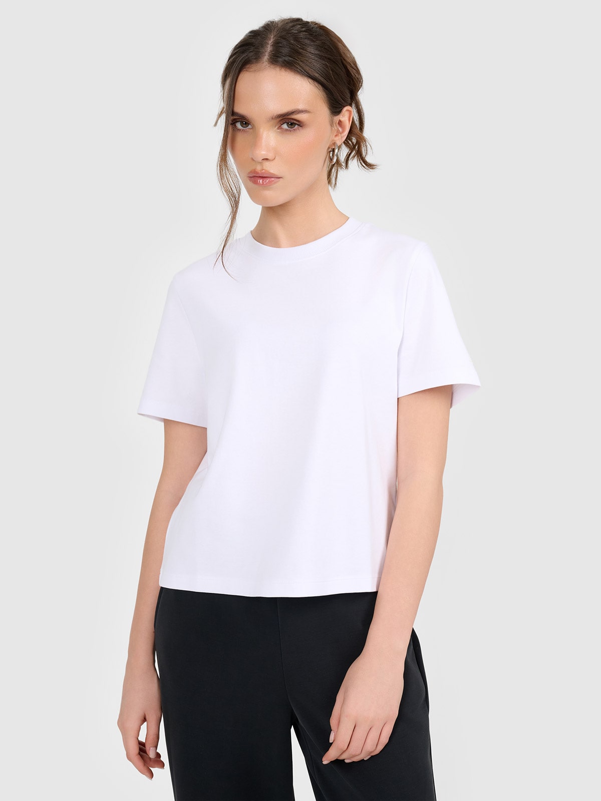 Moteriški T-shirt regular lygūs marškinėliai - balti