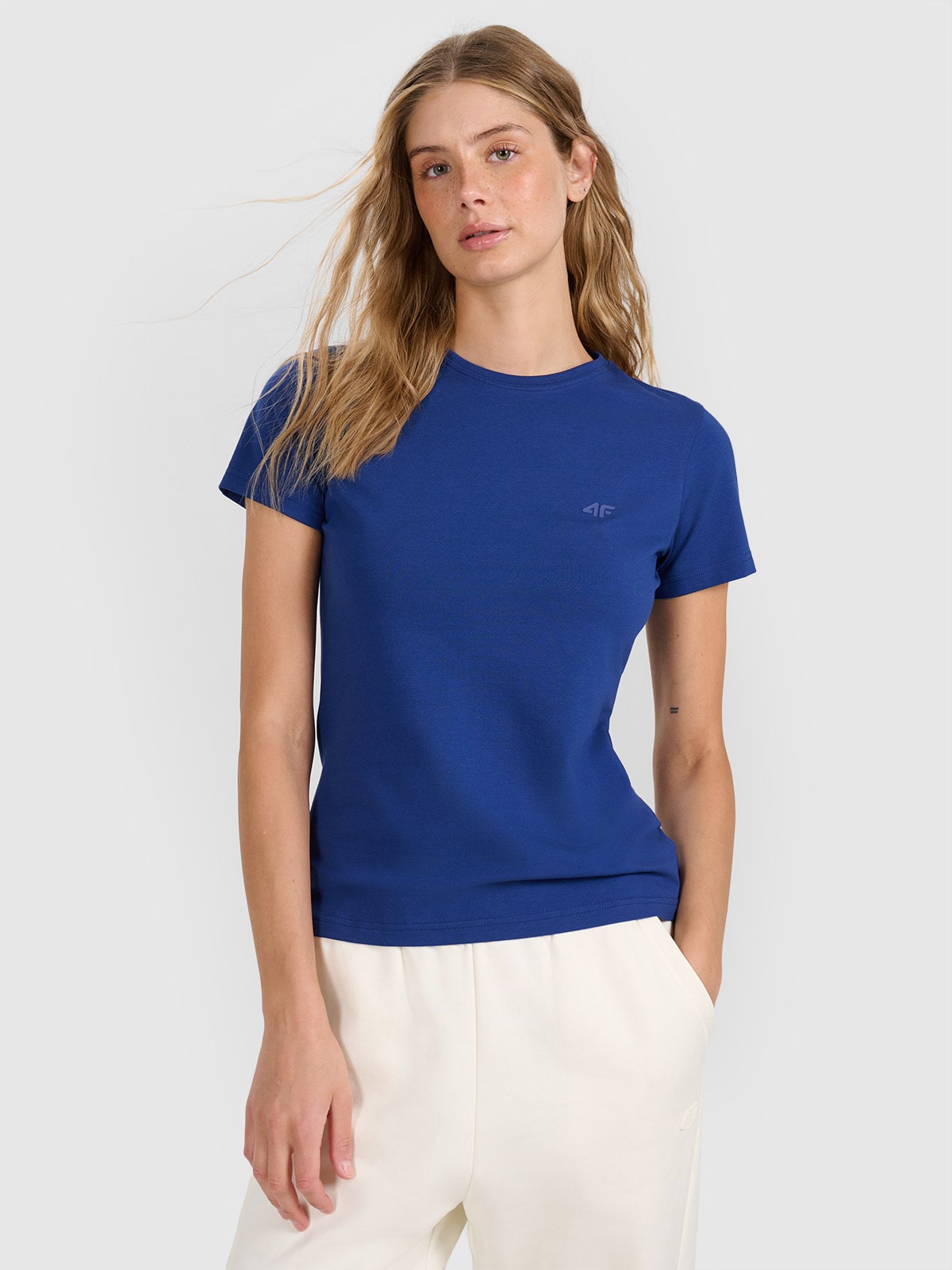 Moteriški T-shirt slim lygus marškinėliai - tamsiai mėlyni