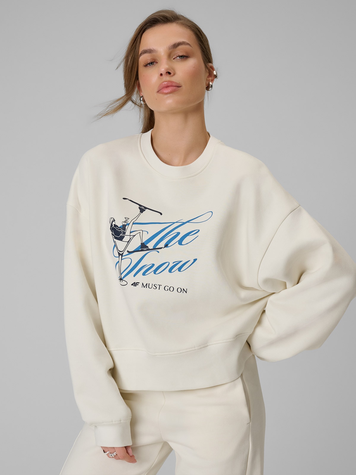 Moteriškas sportinis loose džemperis be gobtuvo - smėlio spalvos