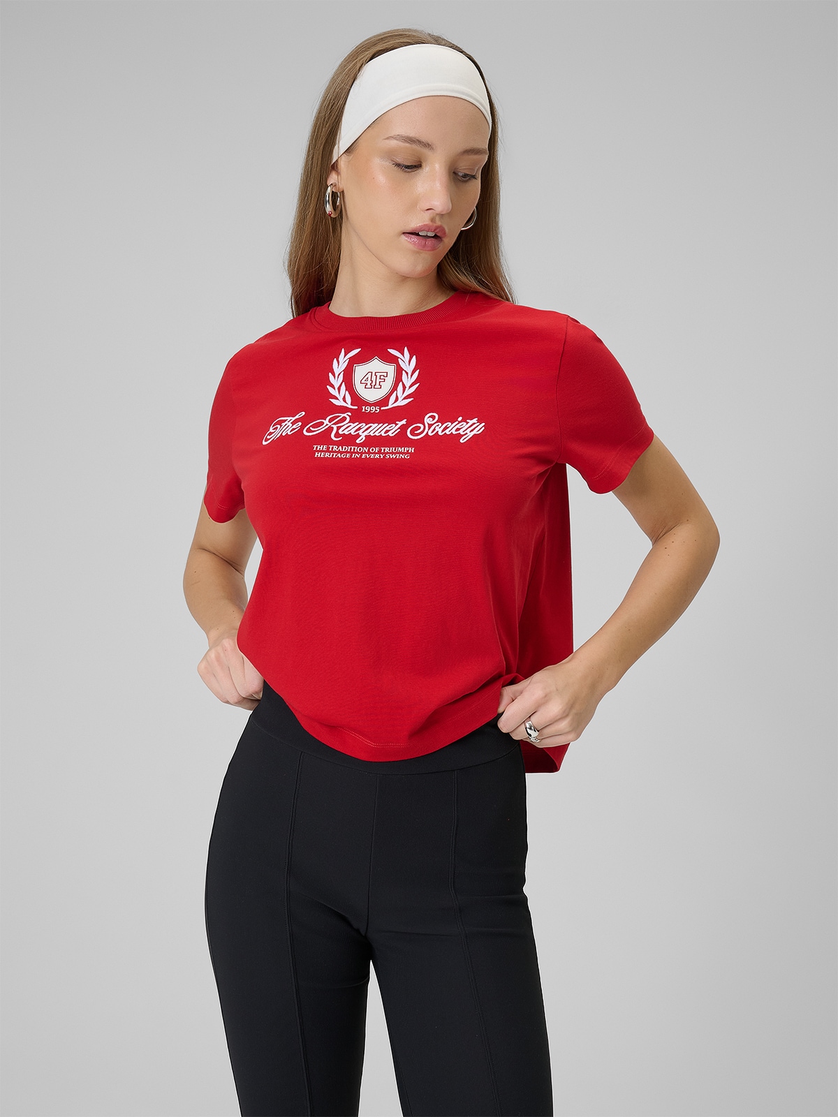 Moteriški T-shirt boxy marškinėliai su spauda - raudoni