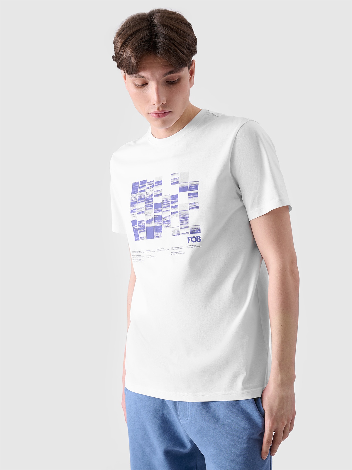 Vyriški T-shirt regular marškinėliai su grafika - balti