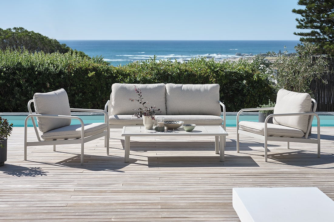 Sodo baldų komplektas TEGLUM