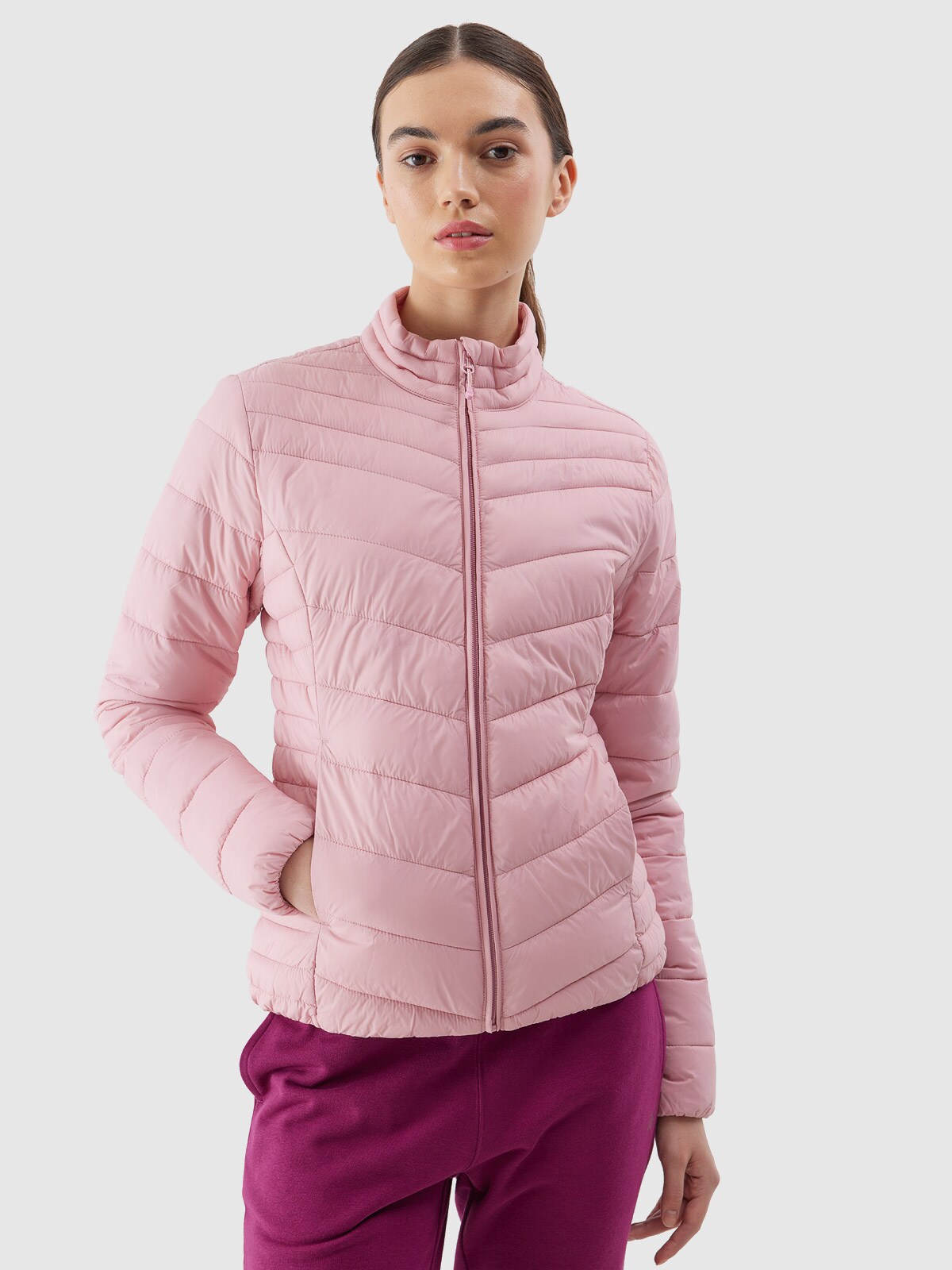 Moteriška striukė su sintetiniu pūkų kamšalu perdirbimo - rožinė