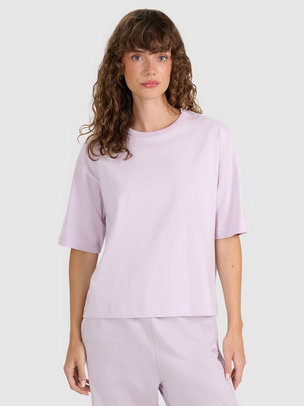Moteriški T-shirt oversize lygus marškinėliai - violetiniai