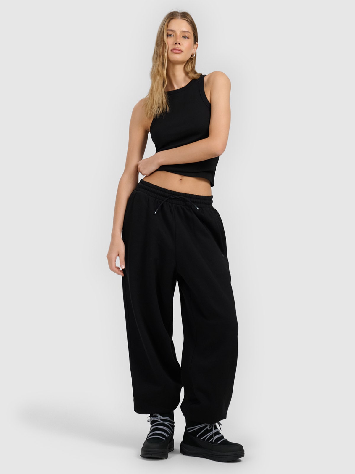 Moteriškos sportinės jogger kelnės - juodos