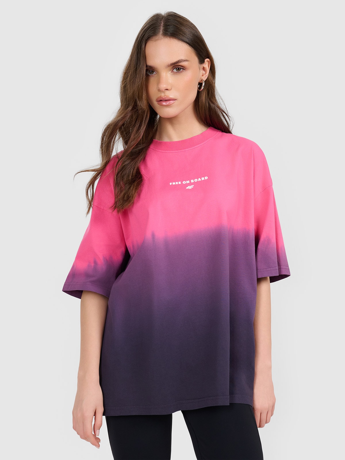 Moteriški T-shirt loose marškinėliai su spauda - rožiniai