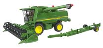  Žaislinis traktorius Bruder John Deere 02132, 1:16, žalia sp.