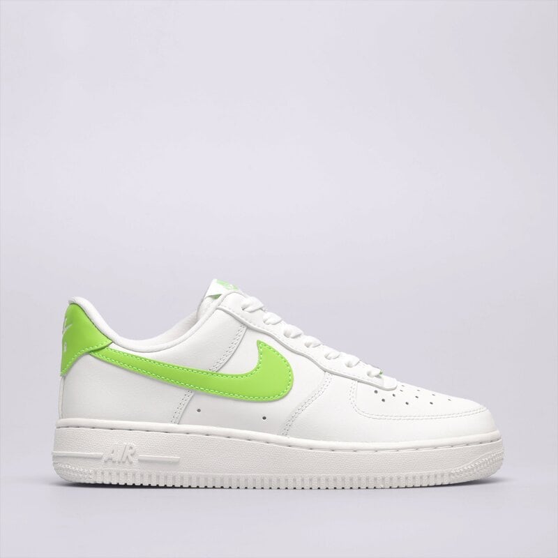 NIKE AIR FORCE 1 '07