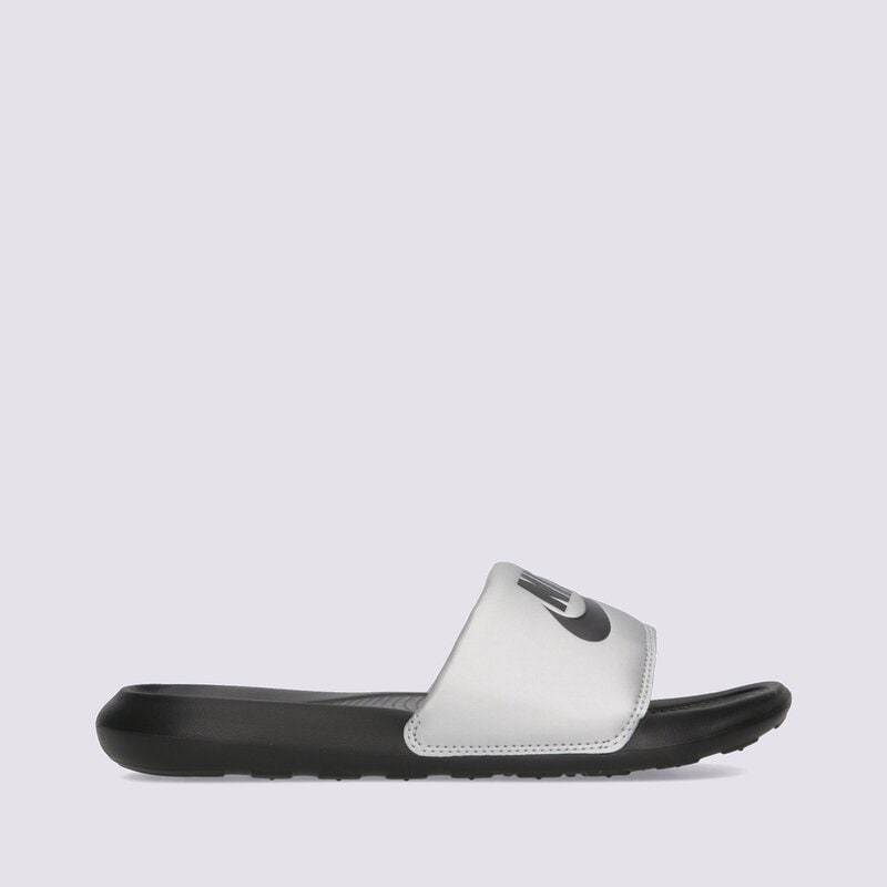 NIKE VICTORI ONE