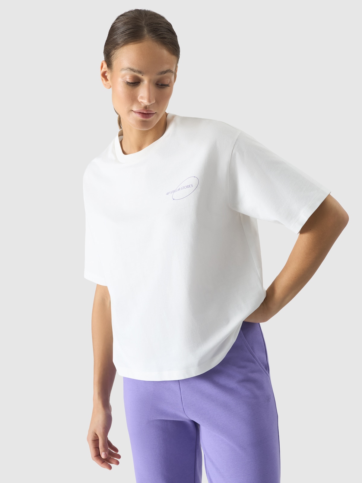 Moteriški T-shirt oversize marškinėliai su grafika - balkšvi