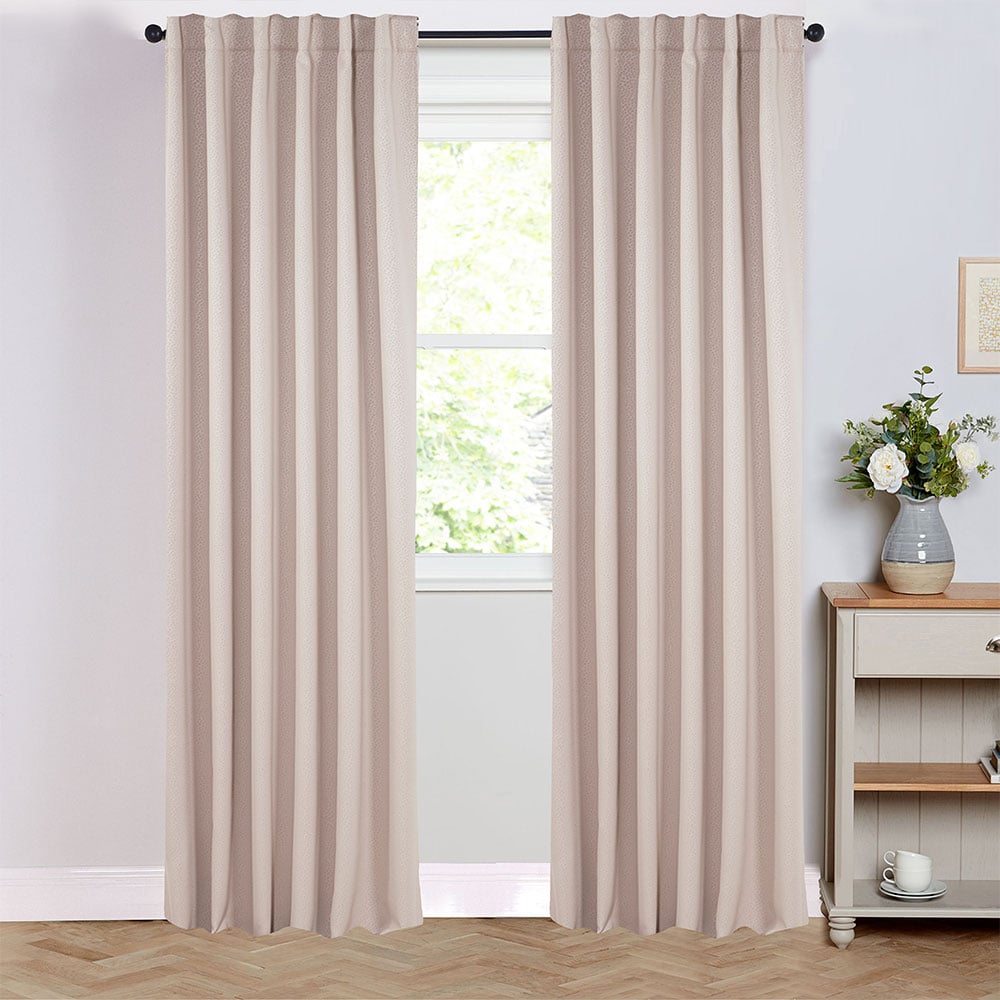 Iš dalies užtemdanti užuolaida BEAN 140x245