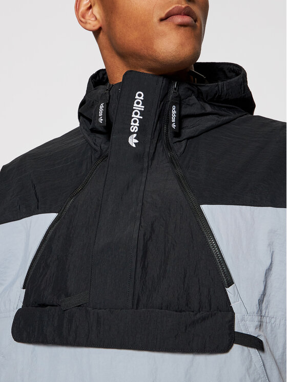 adidas Anorak stiliaus striukė · Juoda