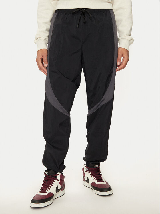 Nike Sportinės kelnės · Juoda · Regular Fit