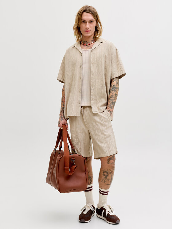 Jack & Jones Komplektasmarškiniai ir sportiniai šortai · Smėlio