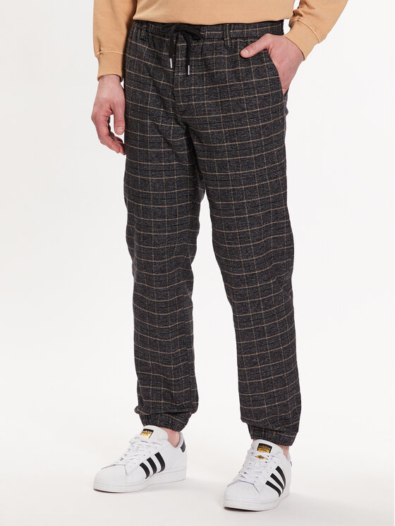 Redefined Rebel Chinos kelnes · Juoda · Slim Fit