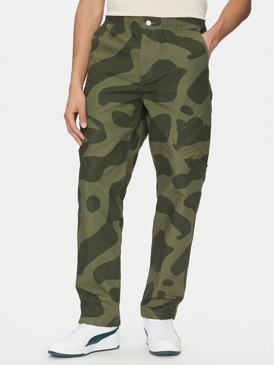 Nike Medžiaginės kelnės · Chaki · Regular Fit