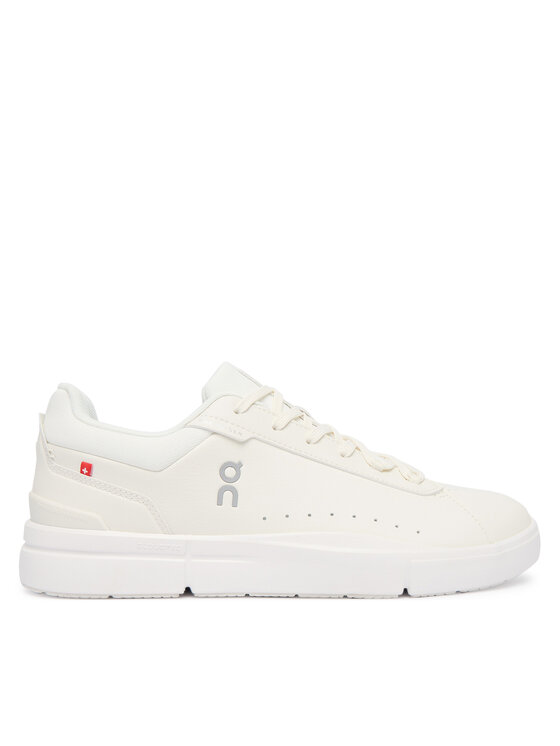 On Laisvalaikio batai · Balta